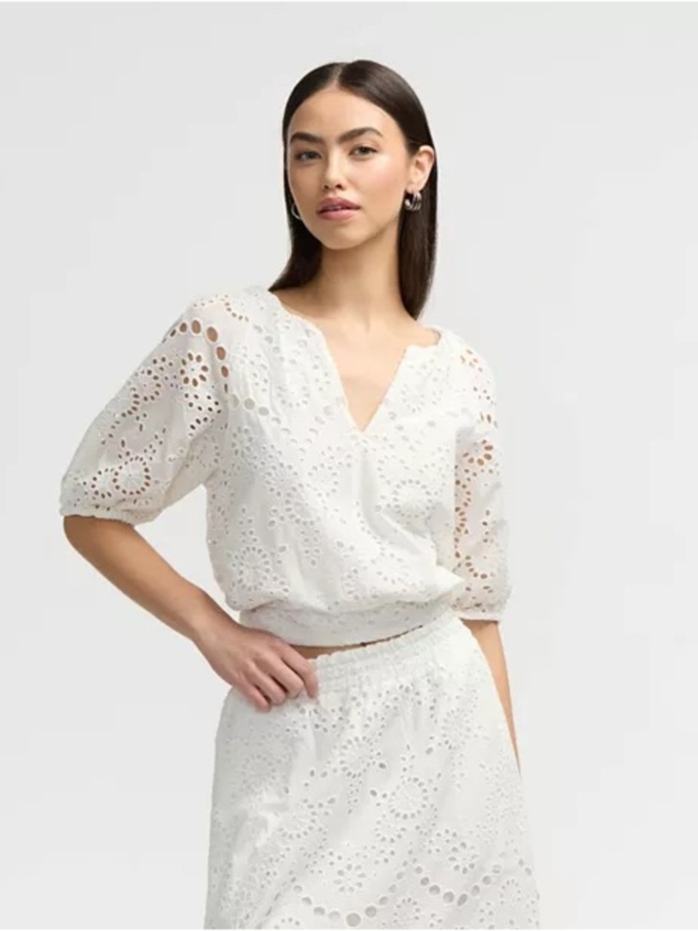 NVLT White Eyelet V-Neck Puff Sleeve Blouse